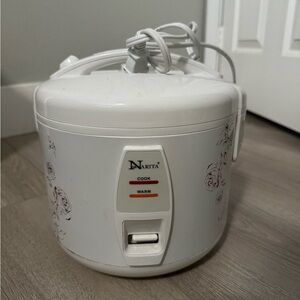 Narita White Floral Rice Cooker